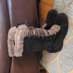 VTG Vintage Brown Sherpa Lace up Boots, 8